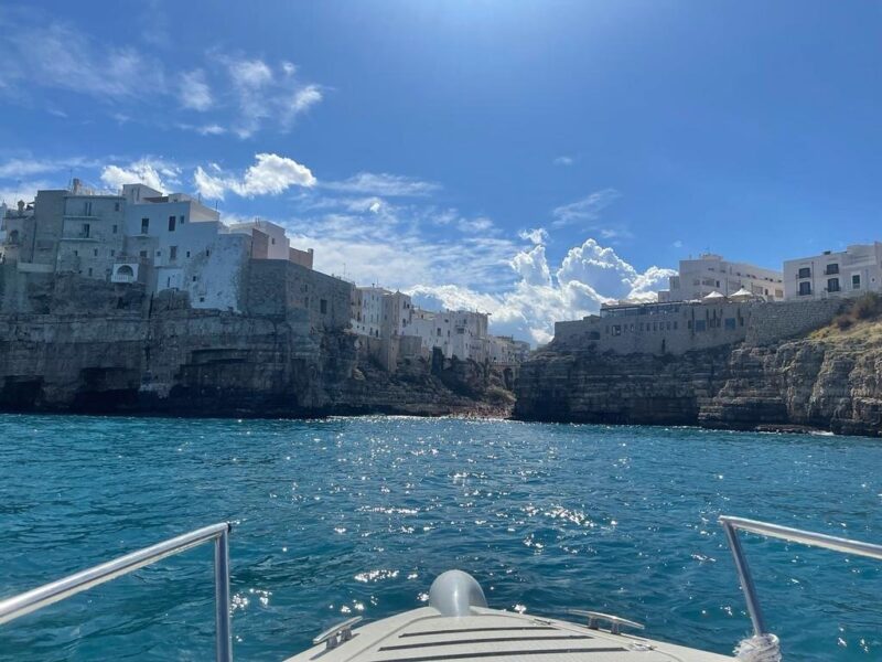 Tour in barca alle grotte di Polignano a Mare