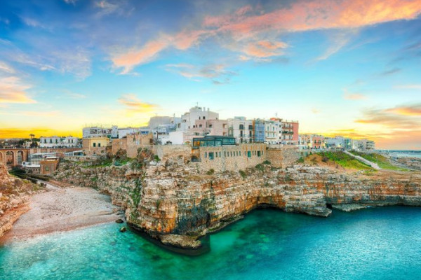 Escursione privata Mambo Torre canne - Monopoli - Polignano a mare